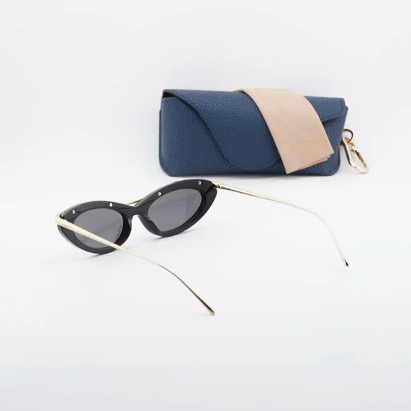 Loewe LW40166I 01A Cat Eye Sunglasses – Black Gold\Grey  display picture 3